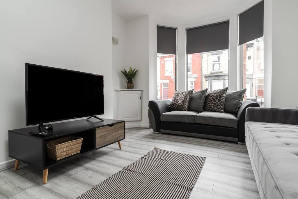 Liverpool 3 Bed House Exterior foto