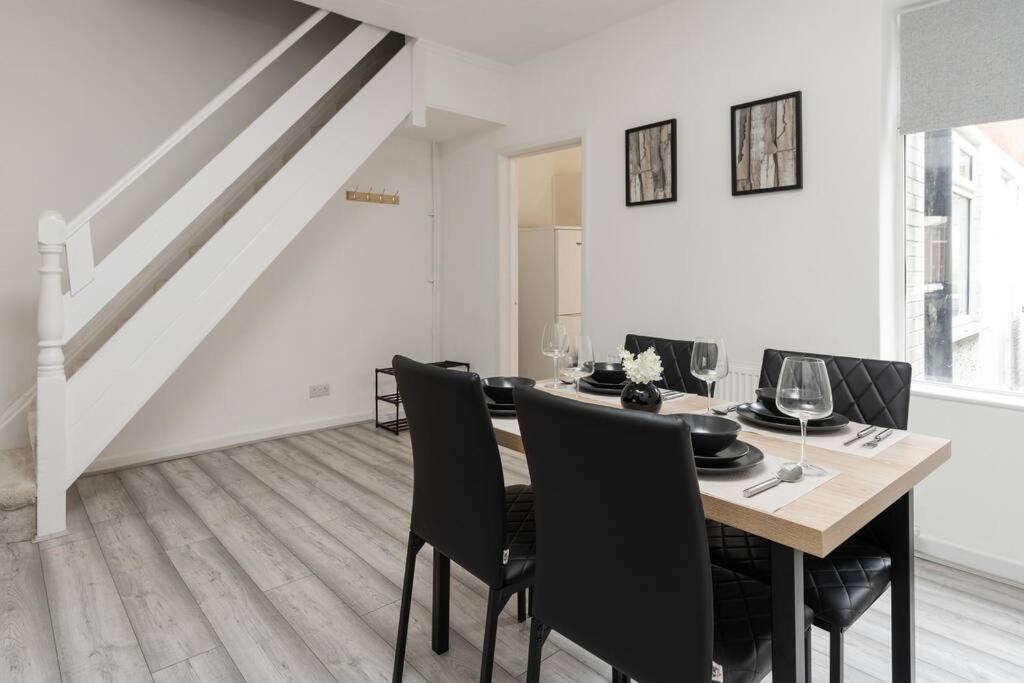 Liverpool 3 Bed House Exterior foto